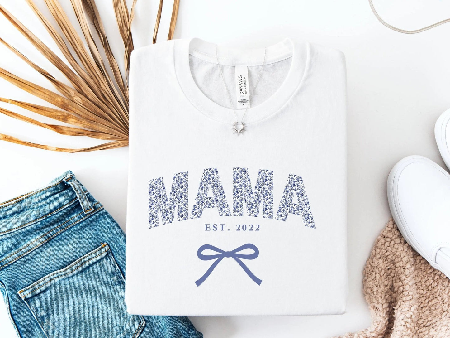 Mama T-Shirt personalisiert Muttertagsgeschenk personalisierte Geschenke für Mütter Muttertag Geschenkidee personalisiertes - Shirt für sie - Mamas & Minis