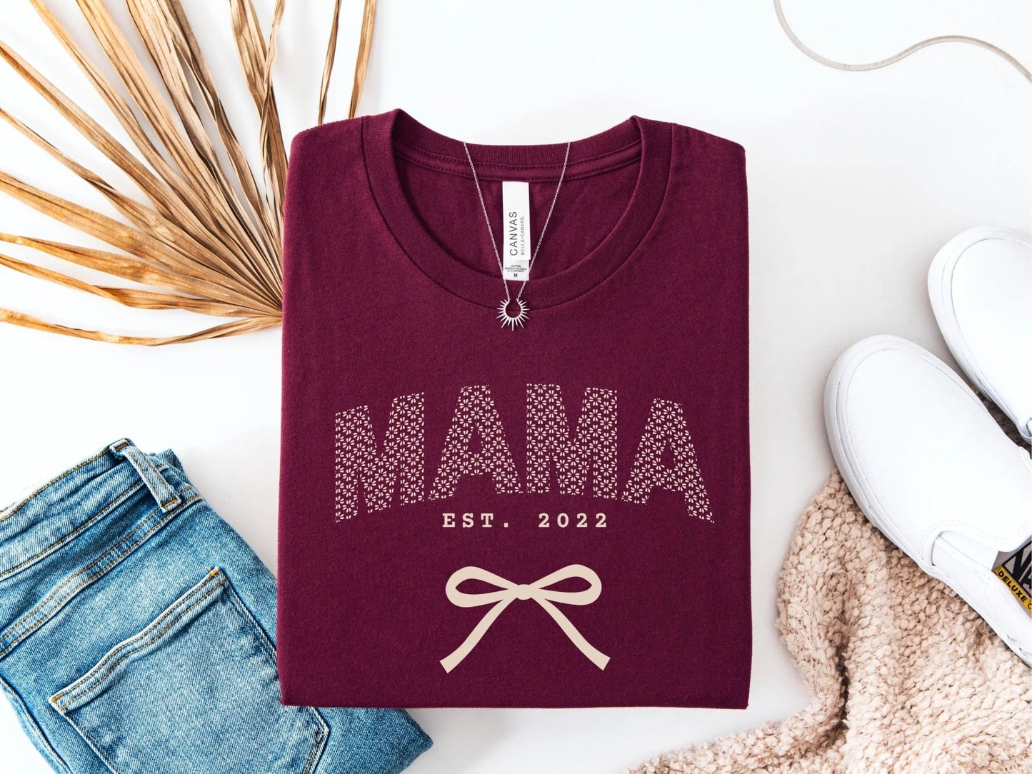 Mama T-Shirt personalisiert Muttertagsgeschenk personalisierte Geschenke für Mütter Muttertag Geschenkidee personalisiertes - Shirt für sie - Mamas & Minis