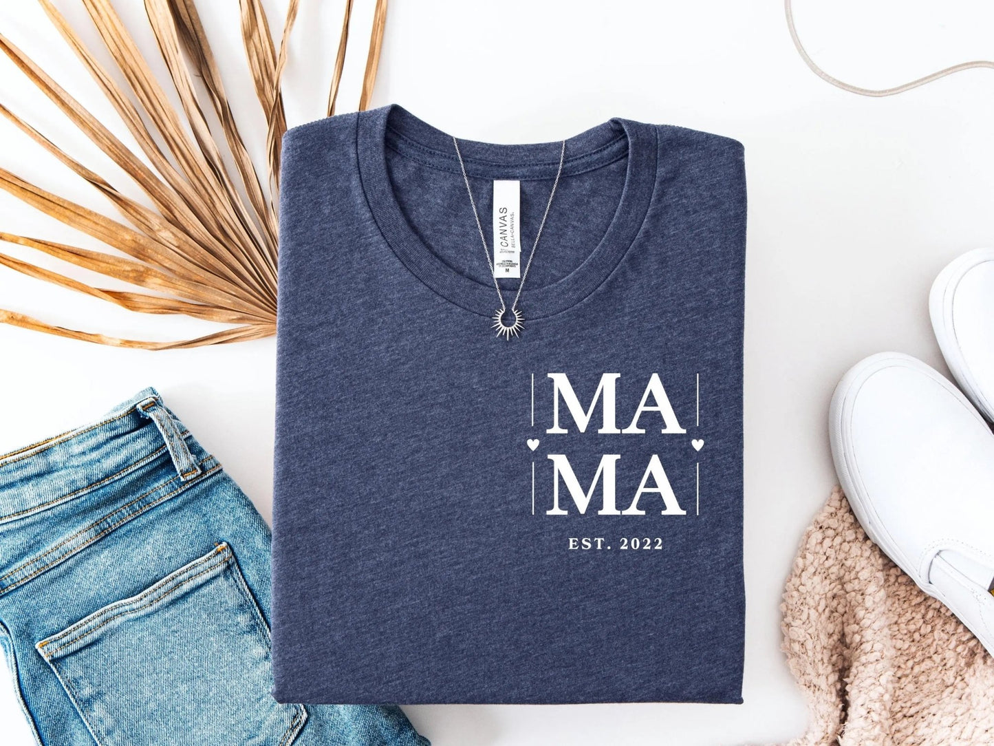 Mama T-Shirt personalisiert Muttertagsgeschenk personalisierte Geschenke für Mütter Muttertag Geschenkidee personalisiertes - Shirt für sie - Mamas & Minis