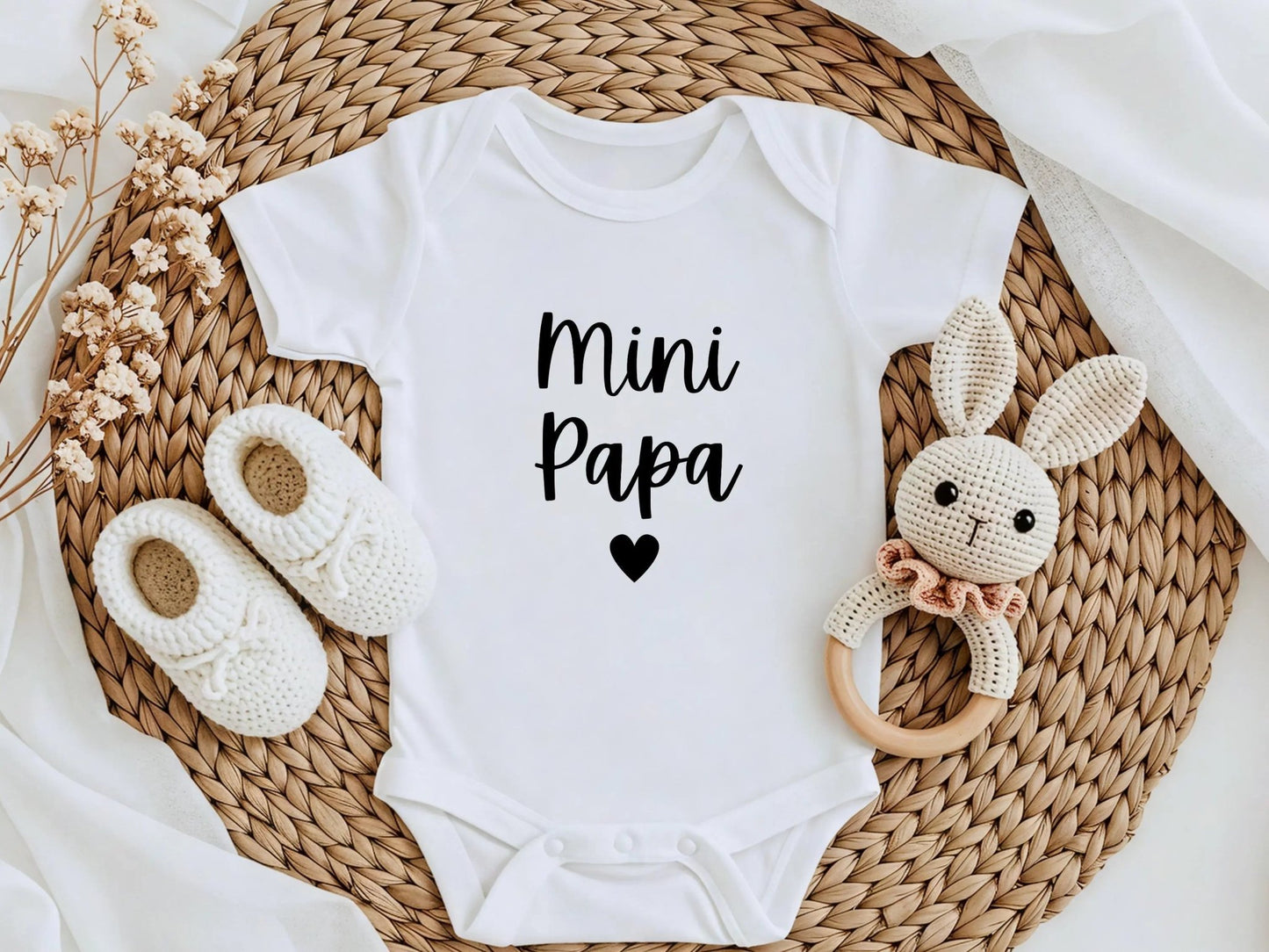 Partnerlook Geschenke Babybody Geburtsgeschenke kurzarm - body Familie Outfit Babygeschenk Mini Papa Mini Mama Baby geschenk - geburt - Mamas & Minis