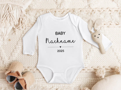 Babybody, Babygeschenk, langarm - Body mit Name personalisiert, Baby verkünden, Baby, Geburt, Geburtsgeschenk - Mamas & Minis