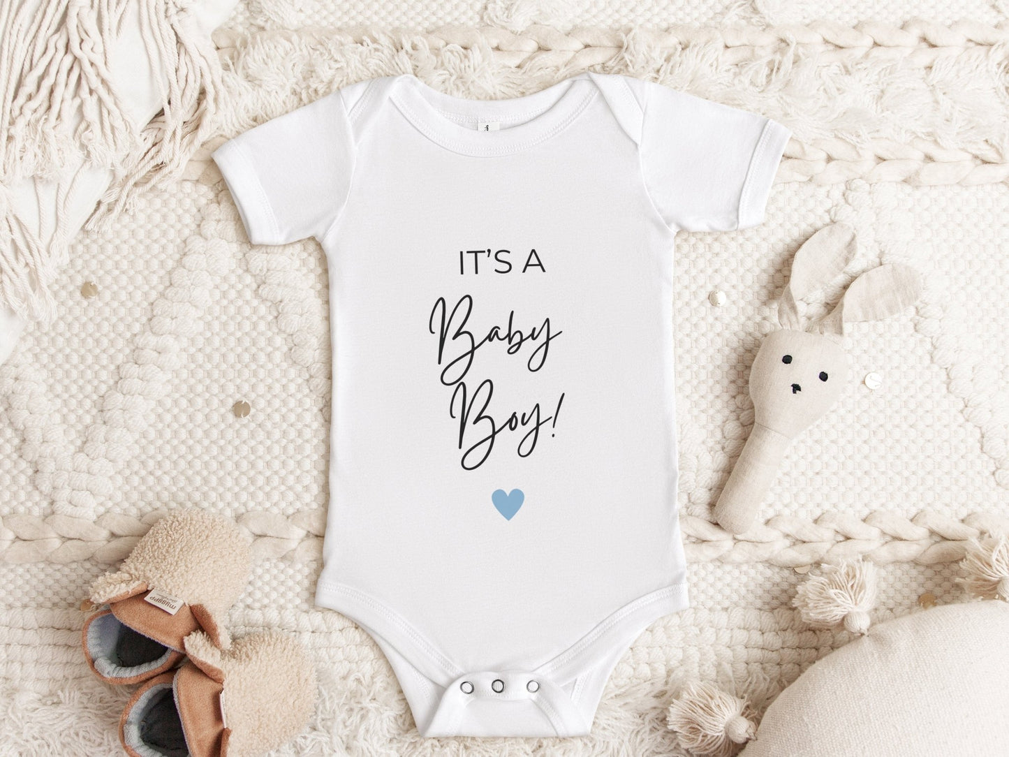 Babybody It’s a Boy – Süßes Babygeschenk aus Bio - Baumwolle, Kurzarm - Mamas & Minis