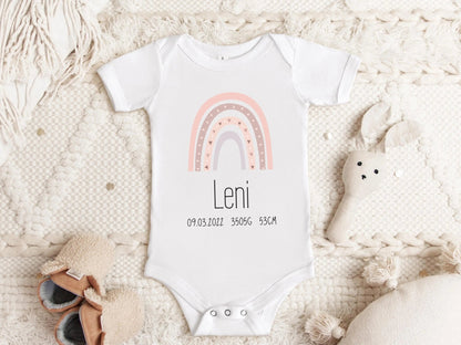 Babygeschenk, Babybody, kurzarm - Body mit Name personalisiert, Baby verkünden, Baby, Geburt, Geburtsgeschenk - Mamas & Minis