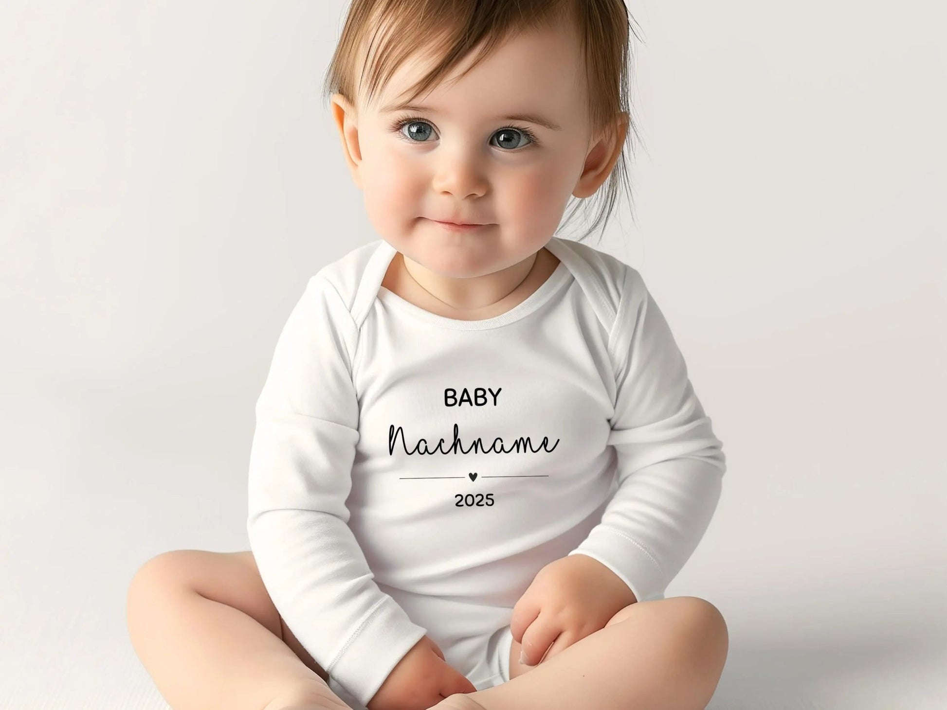 Babygeschenk, Babybody, kurzarm - Body mit Name personalisiert, Baby verkünden, Baby, Geburt, Geburtsgeschenk - Mamas & Minis