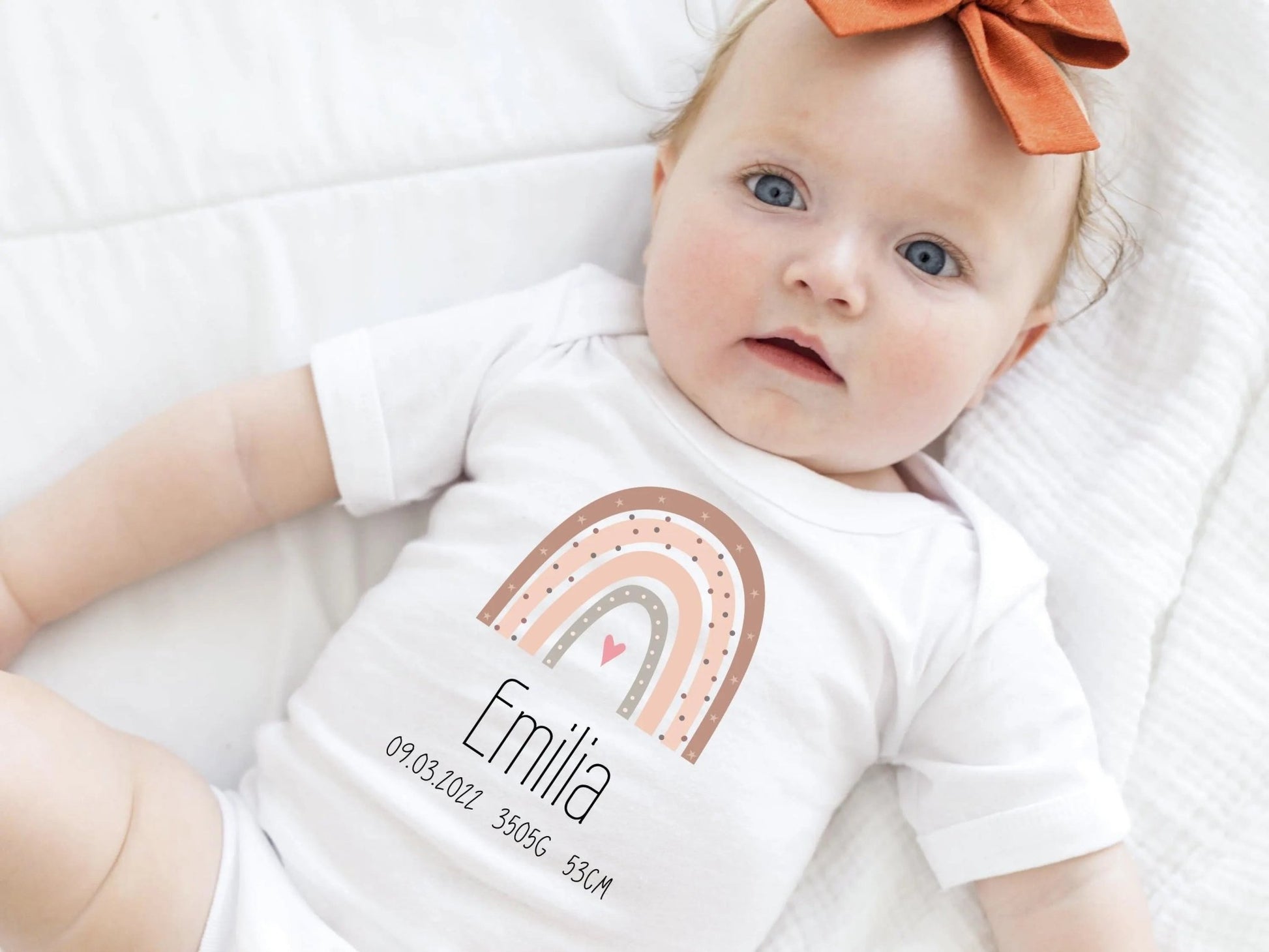 Babygeschenk, Babybody, kurzarm - Body mit Name personalisiert, Baby verkünden, Baby, Geburt, Geburtsgeschenk - Mamas & Minis