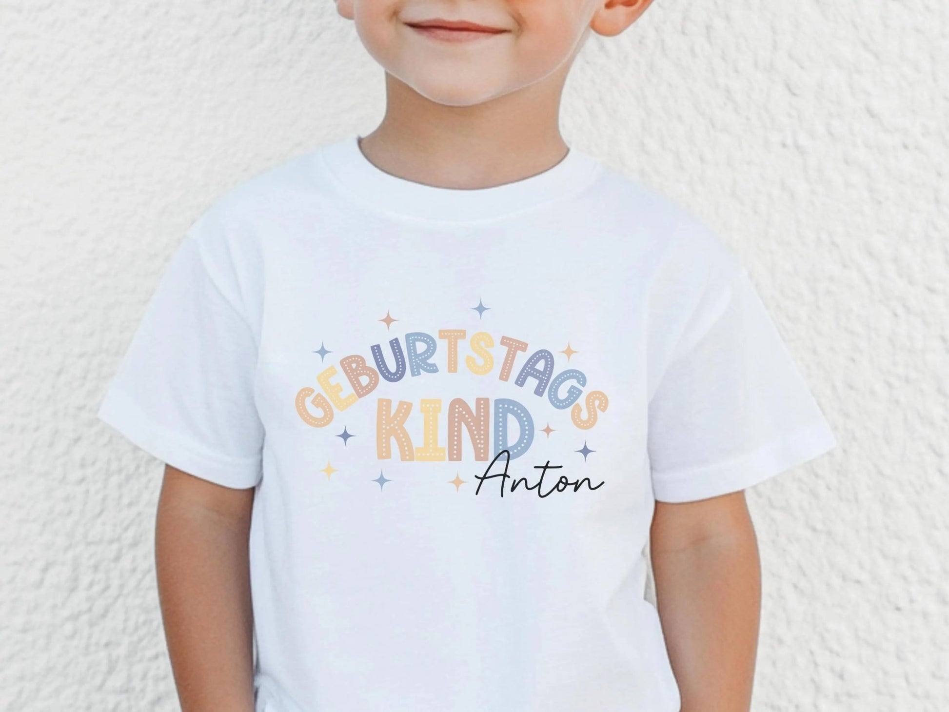Geburtstags - Shirt Geburtstagskind T-shirt Geschenk Kindergeburtstag Kinder Geschenke Geburtstagsshirt Mädchen Junge Personalisiert - Mamas & Minis