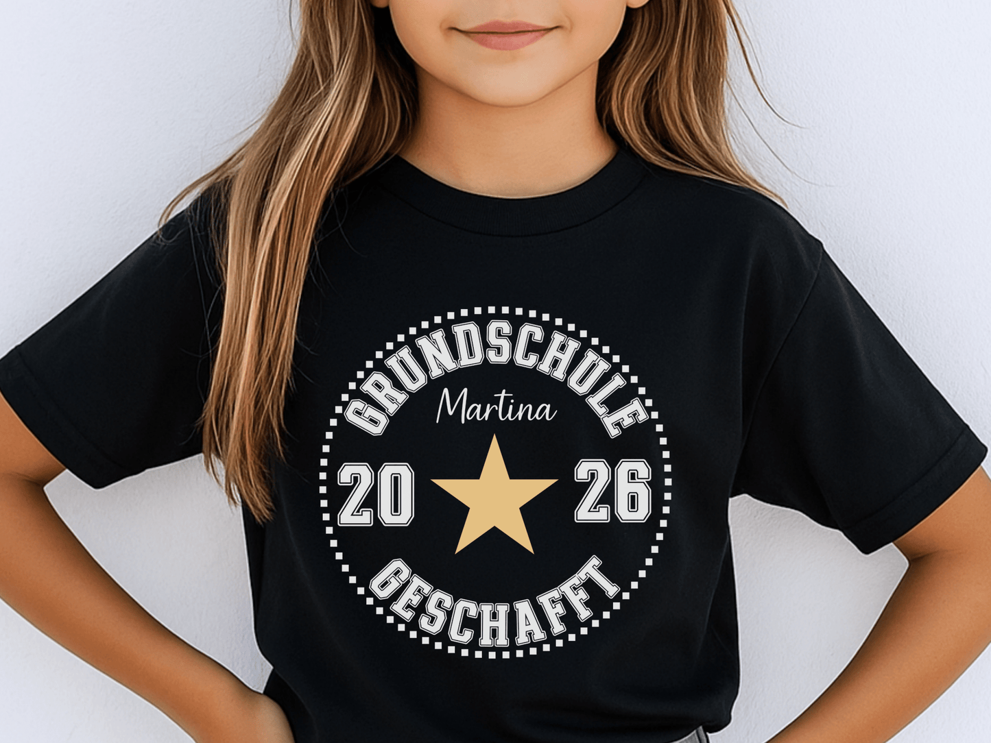 Personalisiertes Grundschulabschluss T-Shirt mit Name & Jahr - Perfektes Abschiedsgeschenk für Kinder