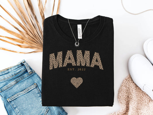 Mama T-Shirt personalisiert Muttertagsgeschenk personalisierte Geschenke für Mütter Muttertag Geschenkidee personalisiertes - Shirt für sie - Mamas & Minis