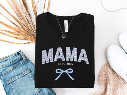 Mama T-Shirt personalisiert Muttertagsgeschenk personalisierte Geschenke für Mütter Muttertag Geschenkidee personalisiertes - Shirt für sie - Mamas & Minis