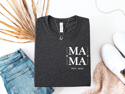Mama T-Shirt personalisiert Muttertagsgeschenk personalisierte Geschenke für Mütter Muttertag Geschenkidee personalisiertes - Shirt für sie - Mamas & Minis