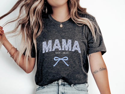 Mama T-Shirt personalisiert Muttertagsgeschenk personalisierte Geschenke für Mütter Muttertag Geschenkidee personalisiertes - Shirt für sie - Mamas & Minis