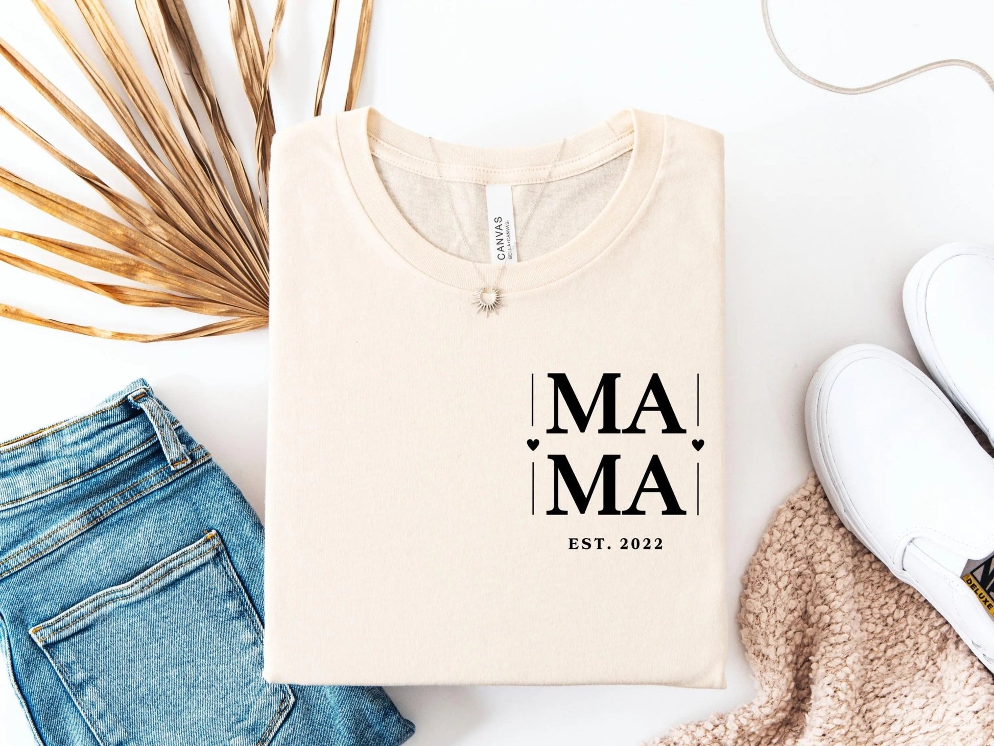 Mama T-Shirt personalisiert Muttertagsgeschenk personalisierte Geschenke für Mütter Muttertag Geschenkidee personalisiertes - Shirt für sie - Mamas & Minis