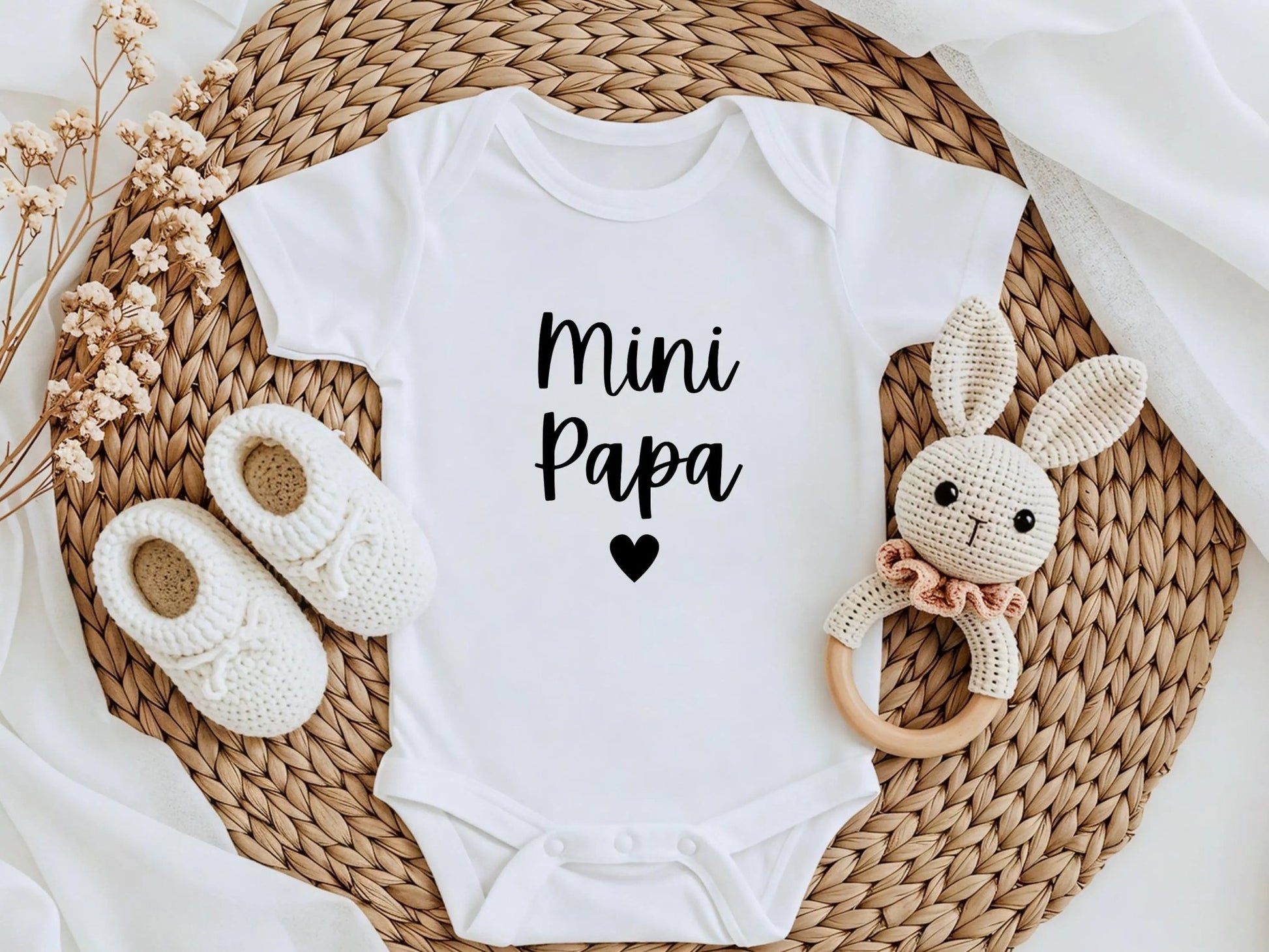 Partnerlook Geschenke Babybody Geburtsgeschenke kurzarm - body Familie Outfit Babygeschenk Mini Papa Mini Mama Baby geschenk - geburt - Mamas & Minis
