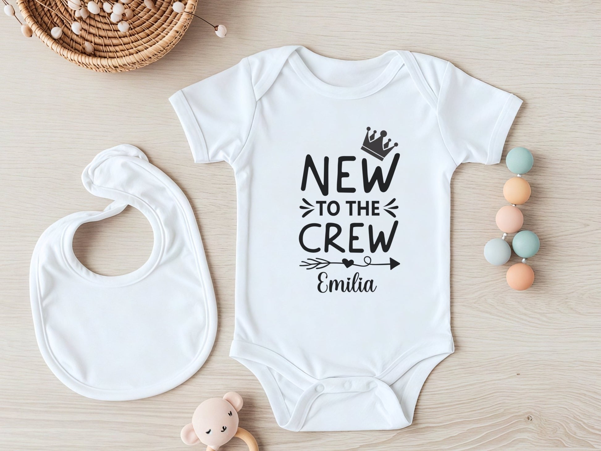 Personalisierter Babybody New to the Crew - Mamas & Minis