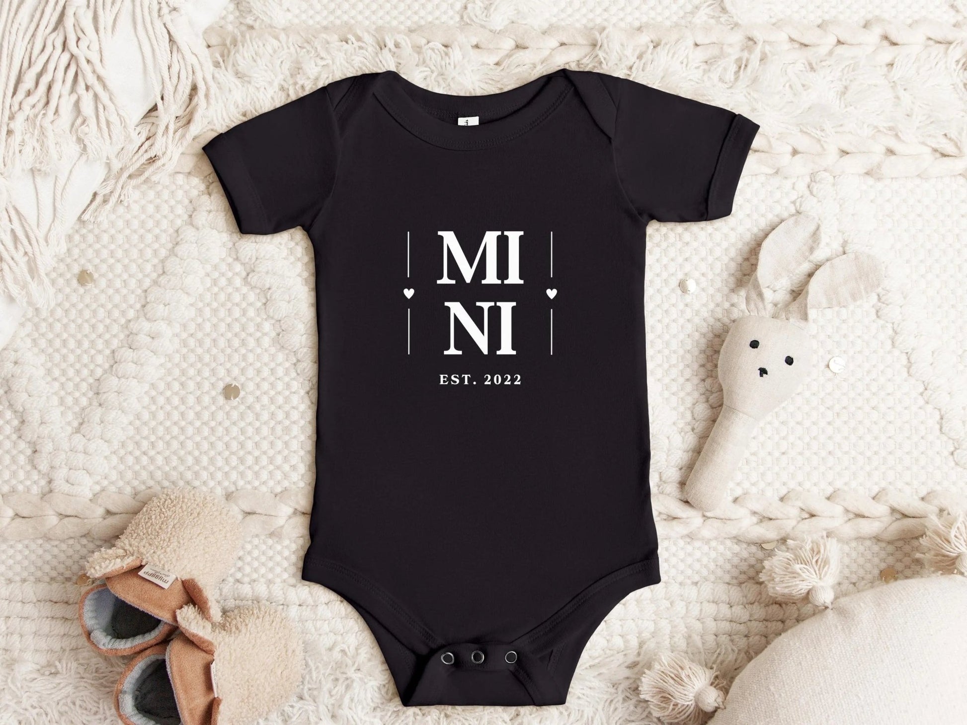 Personalisiertes Babygeschenk Babybody Partnerlook Geschenke Baby Geburtsgeschenk Personalisiert Body Baby Geburt Geschenk - personalisiert - Mamas & Minis