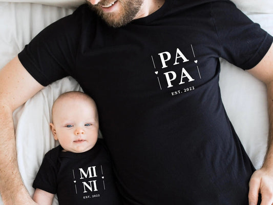 Personalisiertes Babygeschenk Babybody Partnerlook Geschenke Baby Geburtsgeschenk Personalisiert Body Baby Geburt Geschenk - personalisiert - Mamas & Minis