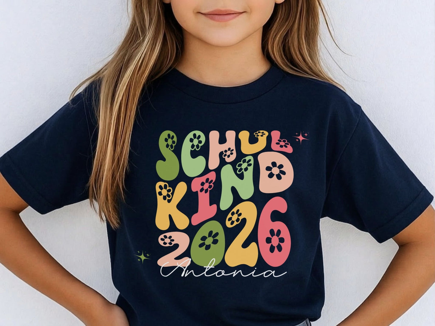 Schulkind 2026 T-Shirt Personalisiert – Geschenk zur Einschulung - Mamas & Minis