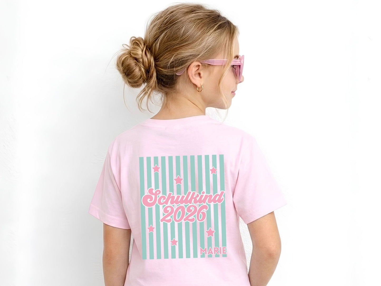 Schulkind T-Shirt mit Streifen personalisiert zur Einschulung - Mamas & Minis