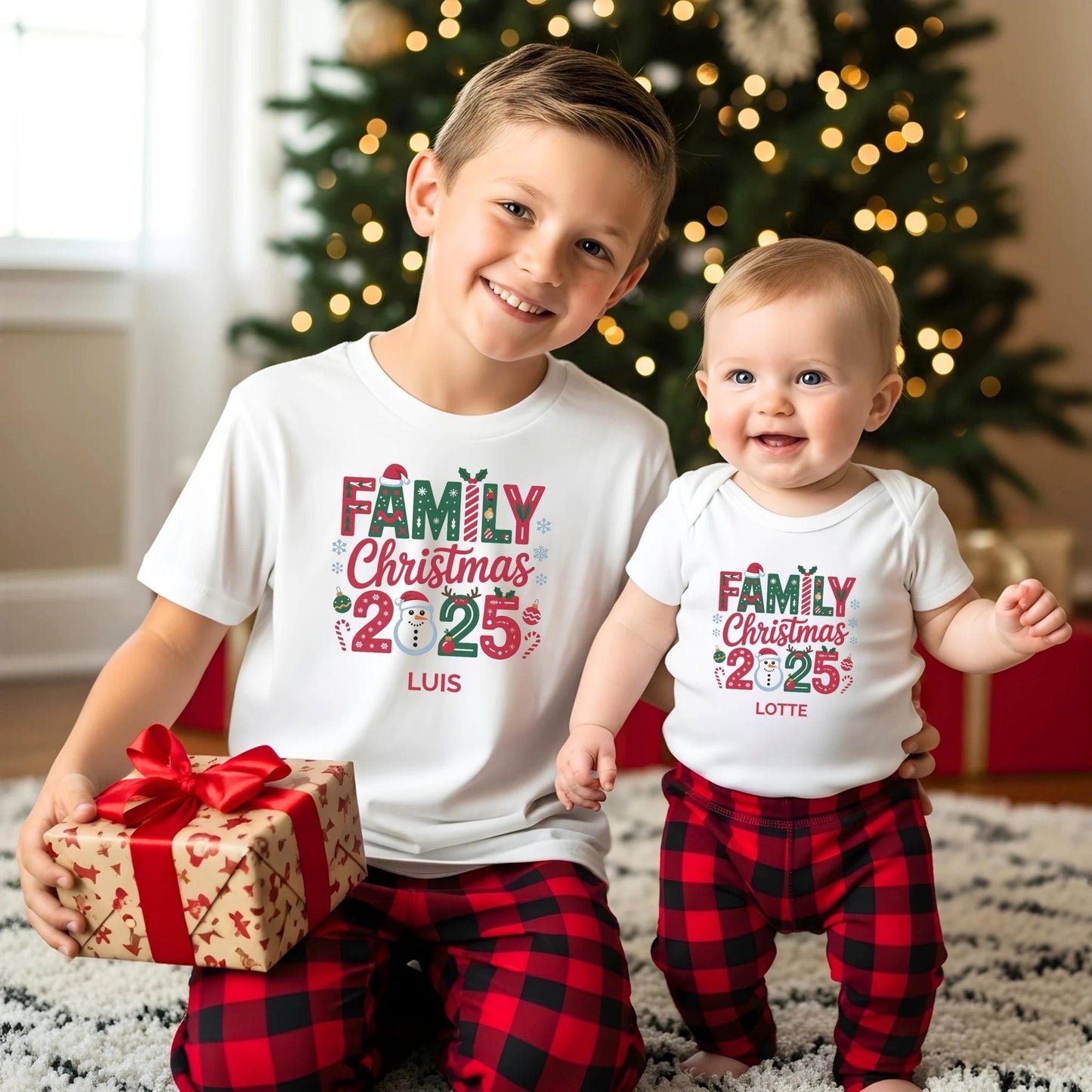 Personalisierte Weihnachtspullover für die ganze Familie